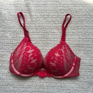 Victoria's Secret Dream Angels Push-up Bra. Pigeonnant